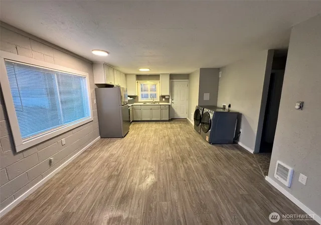 Photo 4 of Multi family home for sale at 124 Mitchell St, Sumas, WA 98295 | MLS# NWM2544489 | Listing updated on 2026-09-22