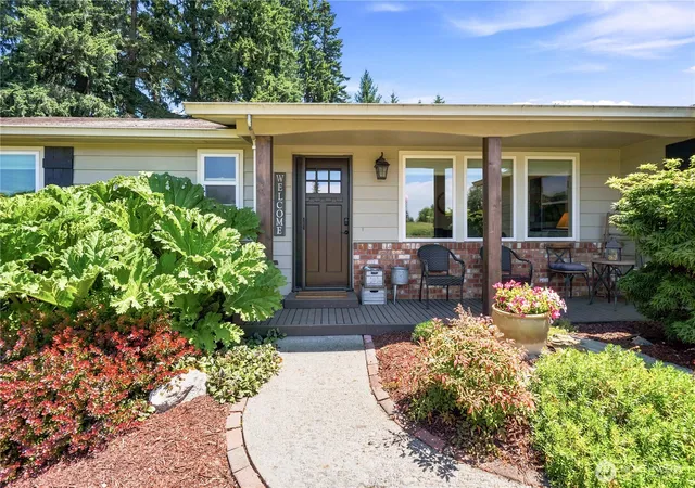 Photo 2 of Single family home for sale at 7229 65th Avenue Se, Snohomish, WA 98290 | MLS# NWM2544504 | Listing updated on 2026-10-01