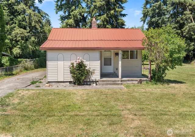 Photo 1 of Sale Pending at 511 West 7th St, Centralia, WA 98531 | MLS# NWM2544513 | Listing updated on 2026-09-30
