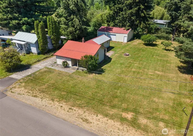 Photo 3 of Sale Pending at 511 West 7th St, Centralia, WA 98531 | MLS# NWM2544513 | Listing updated on 2026-09-30