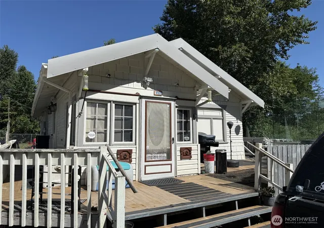 Photo 1 of Sale Pending at 9703 22nd Avenue E, Tacoma, WA 98445 | MLS# NWM2544514 | Listing updated on 2026-08-28