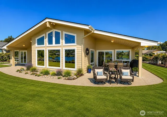 Photo 1 of Single family home for sale at 8227 Sehome Rd, Blaine, WA 98230 | MLS# NWM2544551 | Listing updated on 2026-09-30