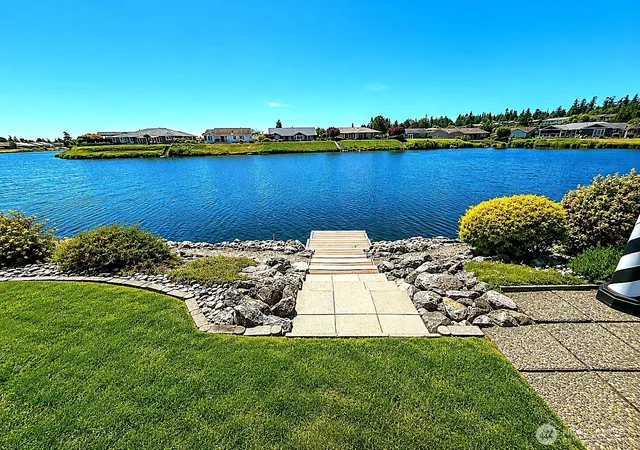 Photo 4 of Single family home for sale at 8227 Sehome Rd, Blaine, WA 98230 | MLS# NWM2544551 | Listing updated on 2026-09-30