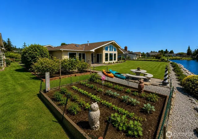Photo 2 of Single family home for sale at 8227 Sehome Rd, Blaine, WA 98230 | MLS# NWM2544551 | Listing updated on 2026-09-30