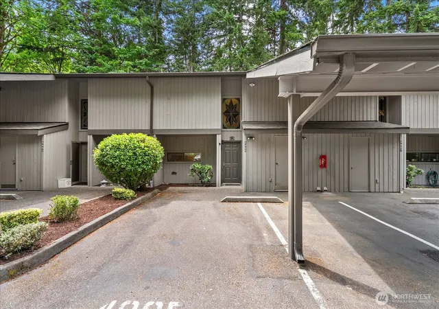Photo 2 of Condo for sale at 4005 145th Avenue Ne, Bellevue, WA 98007 | MLS# NWM2544554 | Listing updated on 2026-09-24