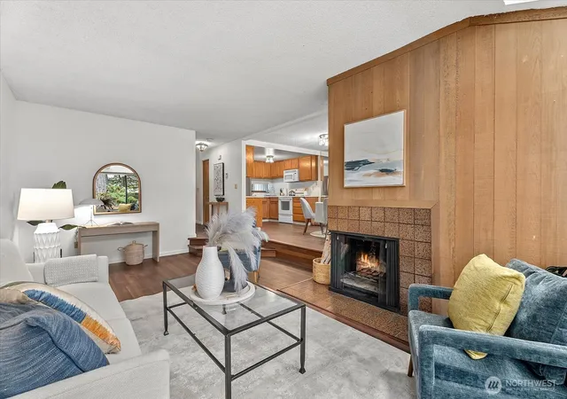 Photo 3 of Condo for sale at 4005 145th Avenue NE, Bellevue, WA 98007 | MLS# NWM2544554 | Listing updated on 2026-09-24