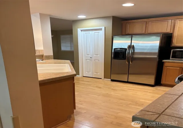 Photo 3 of Townhouse for sale at 4689 Wade St, Bellingham, WA 98226 | MLS# NWM2544562 | Listing updated on 2026-09-22