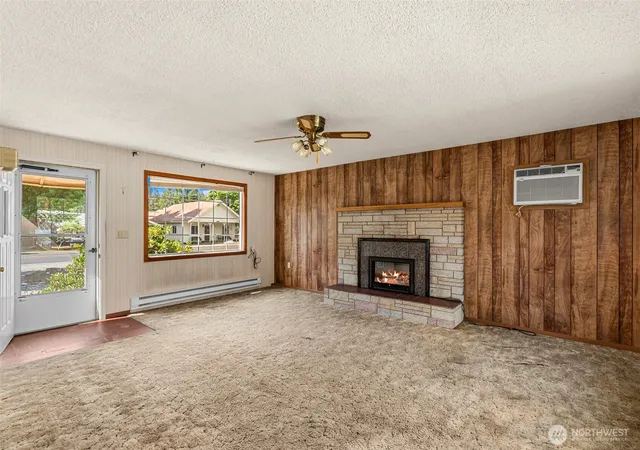 Photo 3 of Single family home for sale at 826 Pine St, Leavenworth, WA 98826 | MLS# NWM2544589 | Listing updated on 2026-09-28