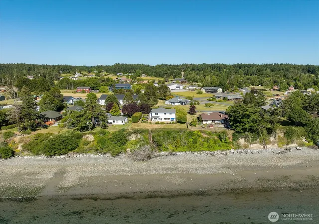 Photo 4 of Single family home for sale at 405 Lopez Rd, Lopez Island, WA 98261 | MLS# NWM2544613 | Listing updated on 2026-09-22