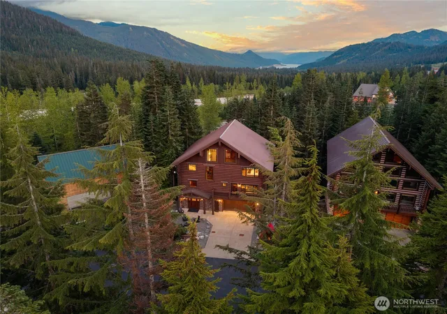 Photo 1 of Single family home for sale at 6 Summit Way, Snoqualmie Pass, WA 98068 | MLS# NWM2544614 | Listing updated on 2026-09-22