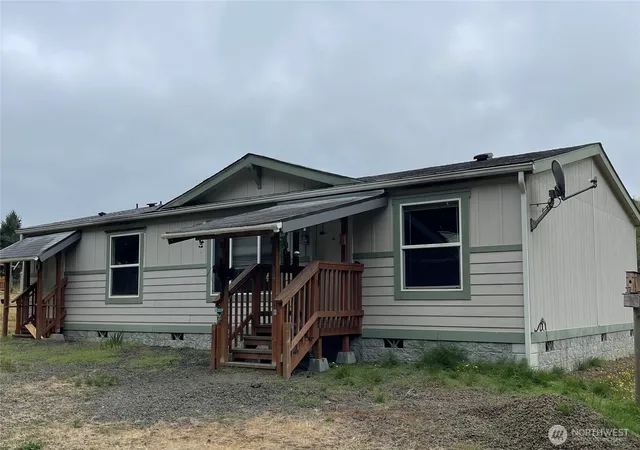 Photo 1 of Manufactured home for sale at 64 Cosset Ln, Raymond, WA 98577 | MLS# NWM2544643 | Listing updated on 2026-09-25