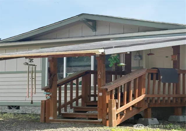 Photo 2 of Manufactured home for sale at 64 Cosset Ln, Raymond, WA 98577 | MLS# NWM2544643 | Listing updated on 2026-09-25