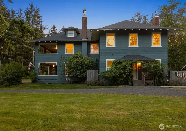 Photo 4 of Single family home for sale at 2415 Willows Rd, Seaview, WA 98644 | MLS# NWM2544653 | Listing updated on 2026-09-22