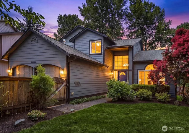 Photo 3 of Sale Pending at 22422 15th Place W, Bothell, WA 98021 | MLS# NWM2544669 | Listing updated on 2026-09-30