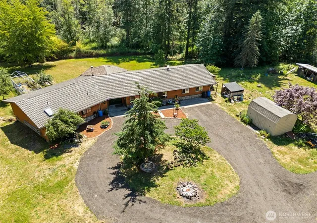 Single family home for sale at 470 E Murray Rd N, Grapeview, WA 98546 | MLS# NWM2544682