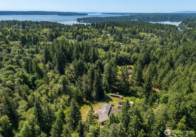 Photo 3 of Single family home for sale at 470 E Murray Rd N, Grapeview, WA 98546 | MLS# NWM2544682 | Listing updated on 2026-09-22