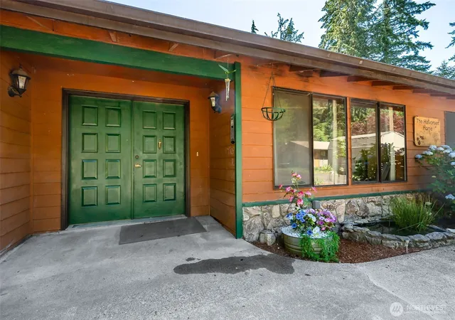 Photo 4 of Single family home for sale at 470 E Murray Rd N, Grapeview, WA 98546 | MLS# NWM2544682 | Listing updated on 2026-09-22