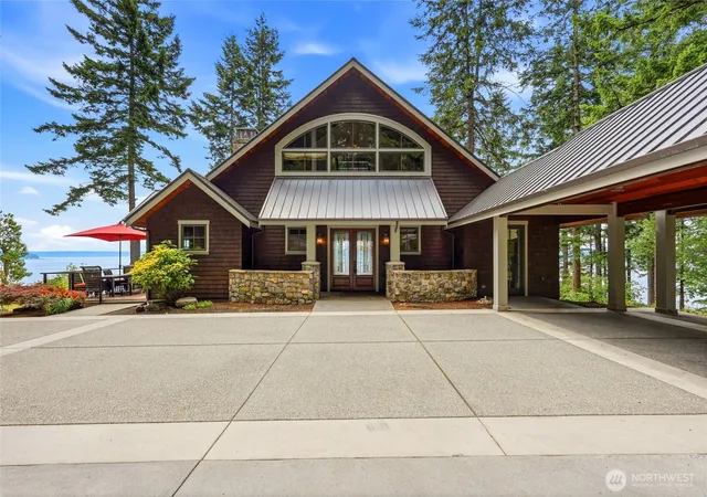 Photo 3 of Single family home for sale at 4898 S Camano Dr, Camano Island, WA 98282 | MLS# NWM2544699 | Listing updated on 2026-09-22