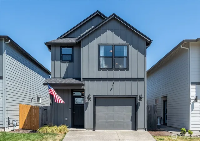 Photo 1 of Single family home for sale at 1128 N Auburn Pl, Ridgefield, WA 98642 | MLS# NWM2544763 | Listing updated on 2026-09-28