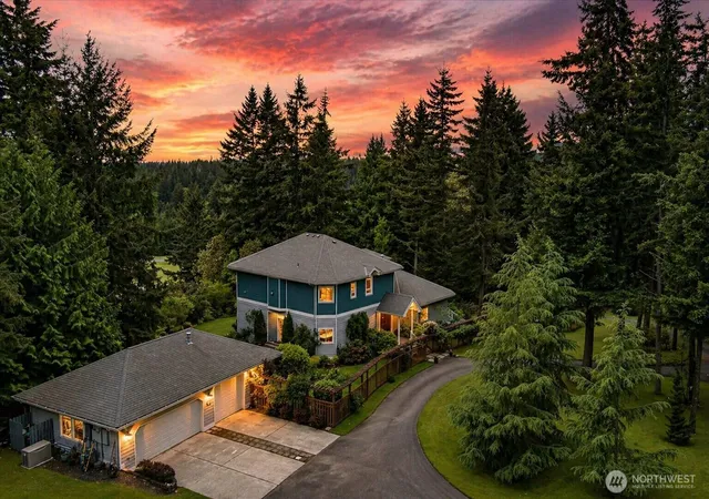 Photo 3 of Single family home for sale at 5427 Bayview Rd, Langley, WA 98260 | MLS# NWM2544775 | Listing updated on 2026-10-01