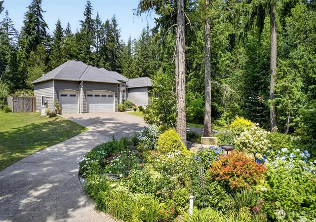 Photo 3 of Single family home for sale at 3881 Seabeck Hwy Nw, Bremerton, WA 98312 | MLS# NWM2544787 | Listing updated on 2026-10-02