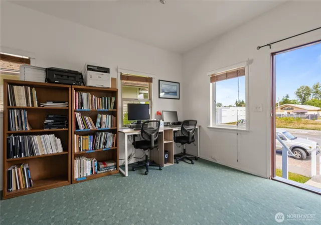 Photo 4 of Sale Pending at 349 H St, Blaine, WA 98230 | MLS# NWM2544813 | Listing updated on 2026-09-03