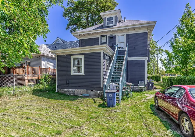 Photo 3 of House for sale at 2152 S 54 J St, Tacoma, WA 98405 | MLS# NWM2544823 | Listing updated on 2026-09-21