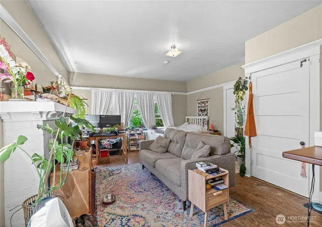 Photo 3 of Sale Pending at 1901 N Fife St, Tacoma, WA 98406 | MLS# NWM2544830 | Listing updated on 2026-09-22