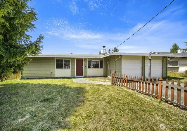 Photo 2 of Sale Pending at 23227 110th Place Se, Kent, WA 98031 | MLS# NWM2544833 | Listing updated on 2026-09-25