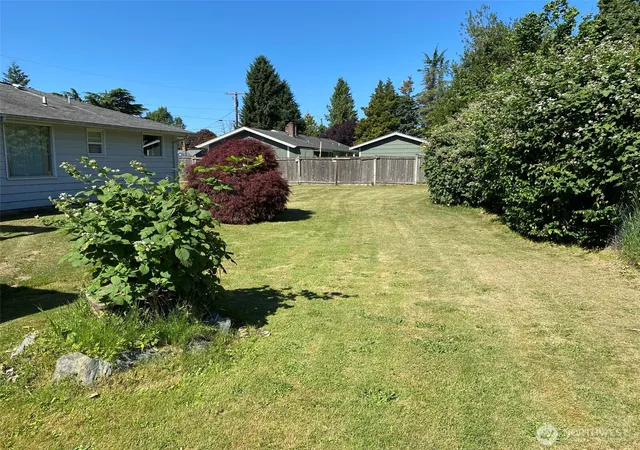 Photo 3 of Single family home for sale at 10600 Vista View Dr, Sedro Woolley, WA 98284 | MLS# NWM2544839 | Listing updated on 2026-09-25
