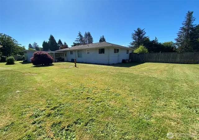 Photo 3 of Single family home for sale at 10600 Vista View Dr, Sedro Woolley, WA 98284 | MLS# NWM2544839 | Listing updated on 2026-09-25