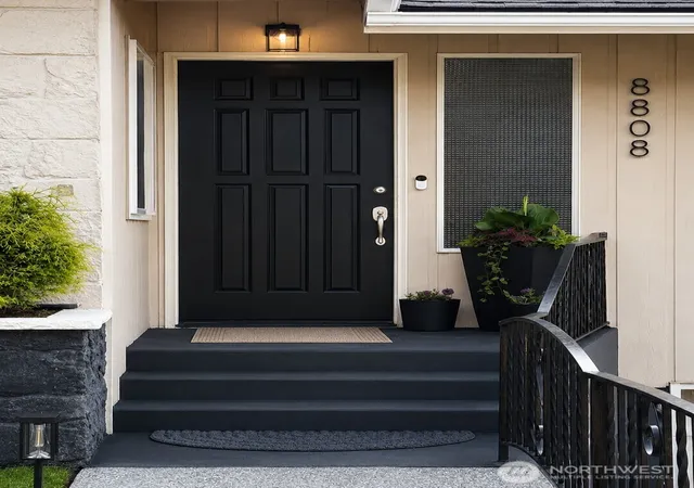 Photo 2 of Single family home for sale at 8808 Monte Cristo Dr, Everett, WA 98208 | MLS# NWM2544857 | Listing updated on 2026-10-01
