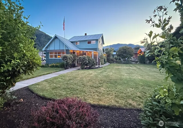 Photo 2 of Single family home for sale at 298 4th Street, Morton, WA 98356 | MLS# NWM2544892 | Listing updated on 2026-10-01
