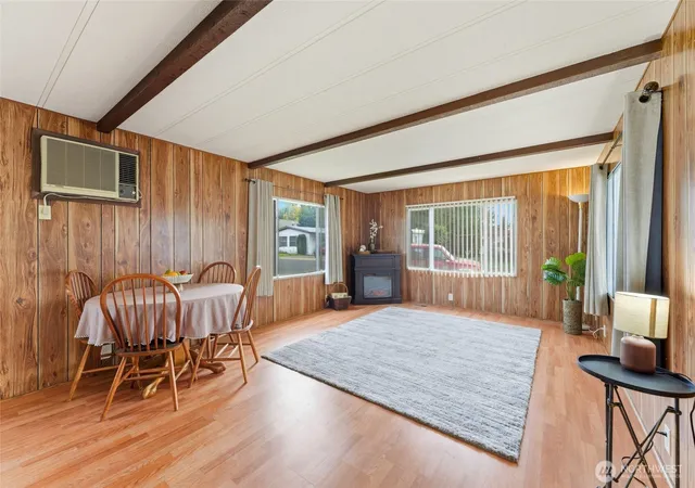 Photo 4 of Manufactured home for sale at 1031 SE Scenic View Dr, College Place, WA 99324 | MLS# NWM2544900 | Listing updated on 2026-09-22