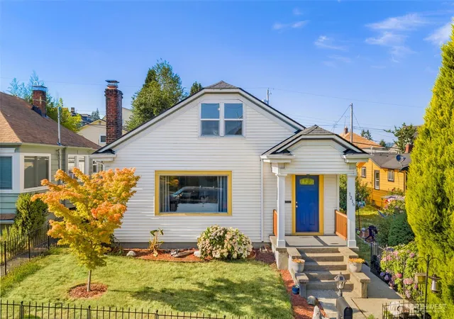 Photo 1 of Sale Pending at 1216 Burwell St, Bremerton, WA 98337 | MLS# NWM2544909 | Listing updated on 2026-09-29