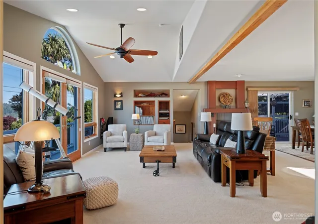 Photo 4 of Single family home for sale at 8189 Whidbey Dr, Clinton, WA 98236 | MLS# NWM2544942 | Listing updated on 2026-09-22