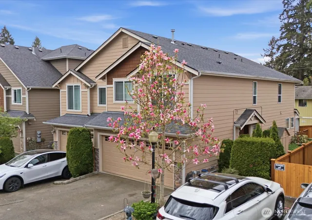Townhouse for sale at 20414 26th Avenue W #L2, Lynnwood, WA 98036 | MLS# NWM2544999