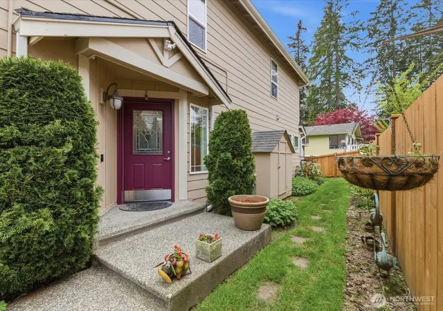 Photo 3 of Townhouse for sale at 20414 26th Avenue W #L2, Lynnwood, WA 98036 | MLS# NWM2544999 | Listing updated on 2026-09-22