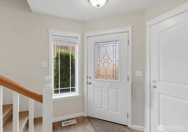 Photo 4 of Townhouse for sale at 20414 26th Avenue W #L2, Lynnwood, WA 98036 | MLS# NWM2544999 | Listing updated on 2026-09-22