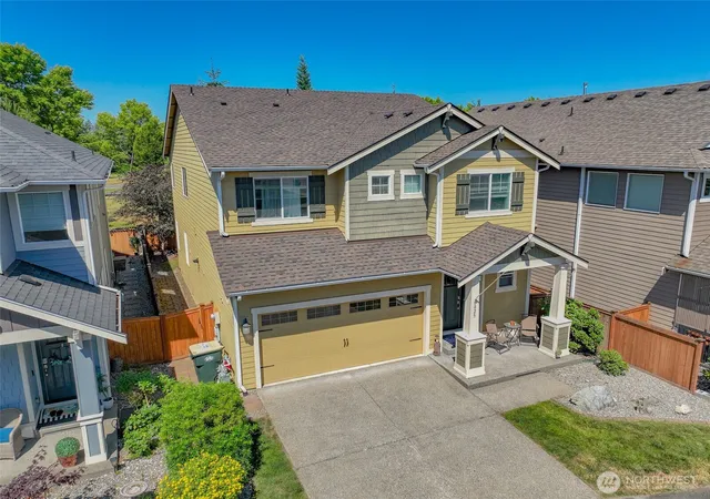 Photo 3 of Single family home for sale at 8825 Corona Ct Ne, Lacey, WA 98516 | MLS# NWM2545000 | Listing updated on 2026-09-22