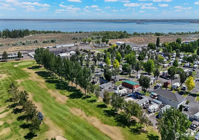 Photo 3 of Manufactured home for sale at 7037 E Highway 262 #60  61, Othello, WA 99344 | MLS# NWM2545014 | Listing updated on 2026-09-26