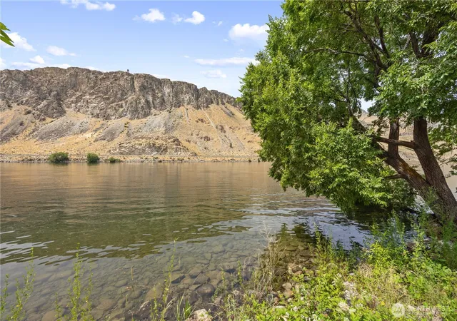 Photo 1 of Land for sale at 27 N Shore Dr, Orondo, WA 98843 | MLS# NWM2545023 | Listing updated on 2026-09-22