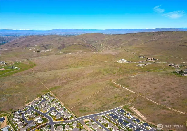 Photo 4 of Land for sale at 351 Kristi Ln, Yakima, WA 98901 | MLS# NWM2545034 | Listing updated on 2026-09-30