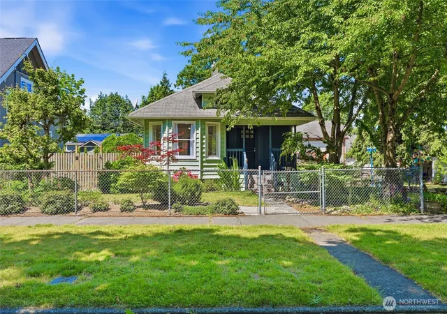 Photo 2 of Single family home for sale at 2312 Baker Ave, Everett, WA 98201 | MLS# NWM2545038 | Listing updated on 2026-09-22