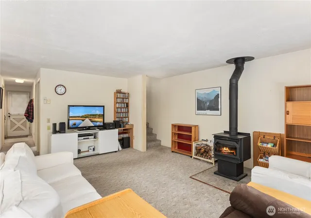 Photo 3 of Single family home for sale at 350 Olympic Dr E, Grapeview, WA 98546 | MLS# NWM2545061 | Listing updated on 2026-09-22