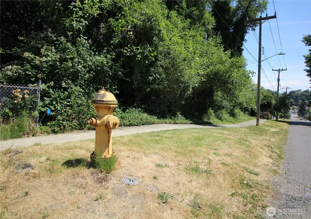 Photo 4 of Land for sale at 2931 S Brandon St, Seattle, WA 98108 | MLS# NWM2545070 | Listing updated on 2026-09-22