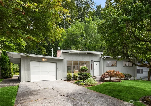 Photo 1 of Single family home for sale at 13034 105th Place Ne, Kirkland, WA 98034 | MLS# NWM2545121 | Listing updated on 2026-09-30
