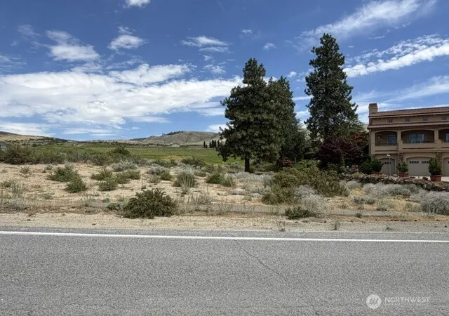 Photo 2 of Land for sale at 601 Desert Cyn Blvd, Orondo, WA 98843 | MLS# NWM2545123 | Listing updated on 2026-09-22