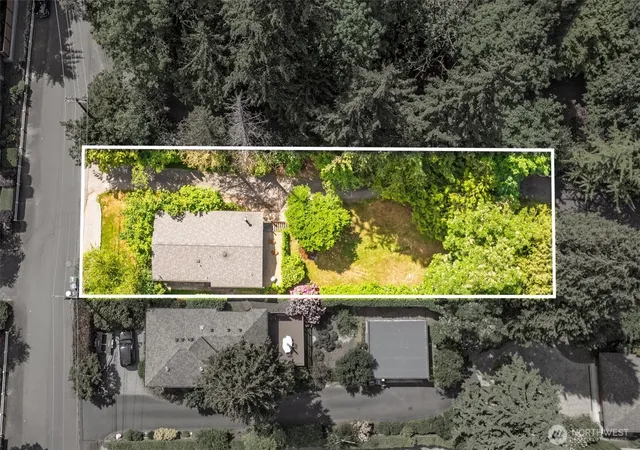 Photo 2 of Sale Pending at 9412 Se 33rd Street, Mercer Island, WA 98040 | MLS# NWM2545164 | Listing updated on 2026-10-02