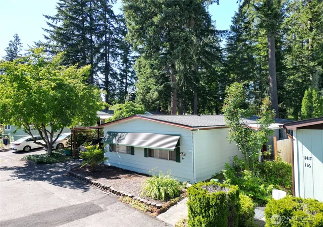Photo 3 of Manufactured home for sale at 11413 124th Street Ct E #114, Puyallup, WA 98374 | MLS# NWM2545167 | Listing updated on 2026-09-22